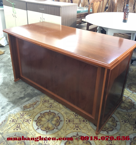 ban-giam-doc-thanh-ly-2 Mua bàn trưởng phòng cũ chú ý những gì?