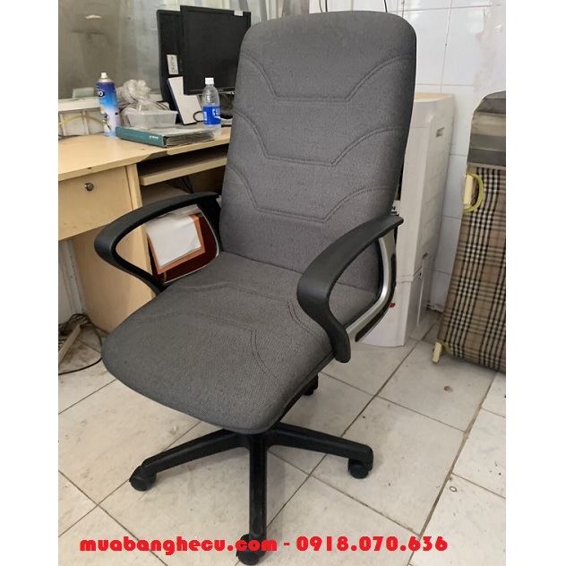 ghe-giam-doc-nhu-moi Nơi làm việc công sở nên chọn mẫu ghế văn phòng nào?