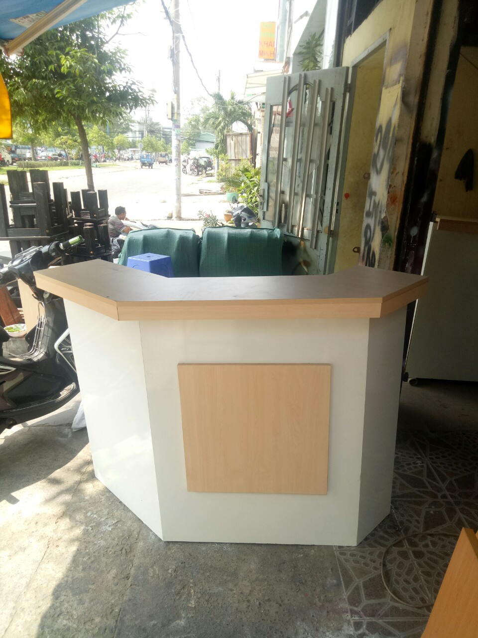 quay-1 Nhận Đóng Quầy Bar Theo Yêu Cầu Giá Thanh Lý Tại TPHCM