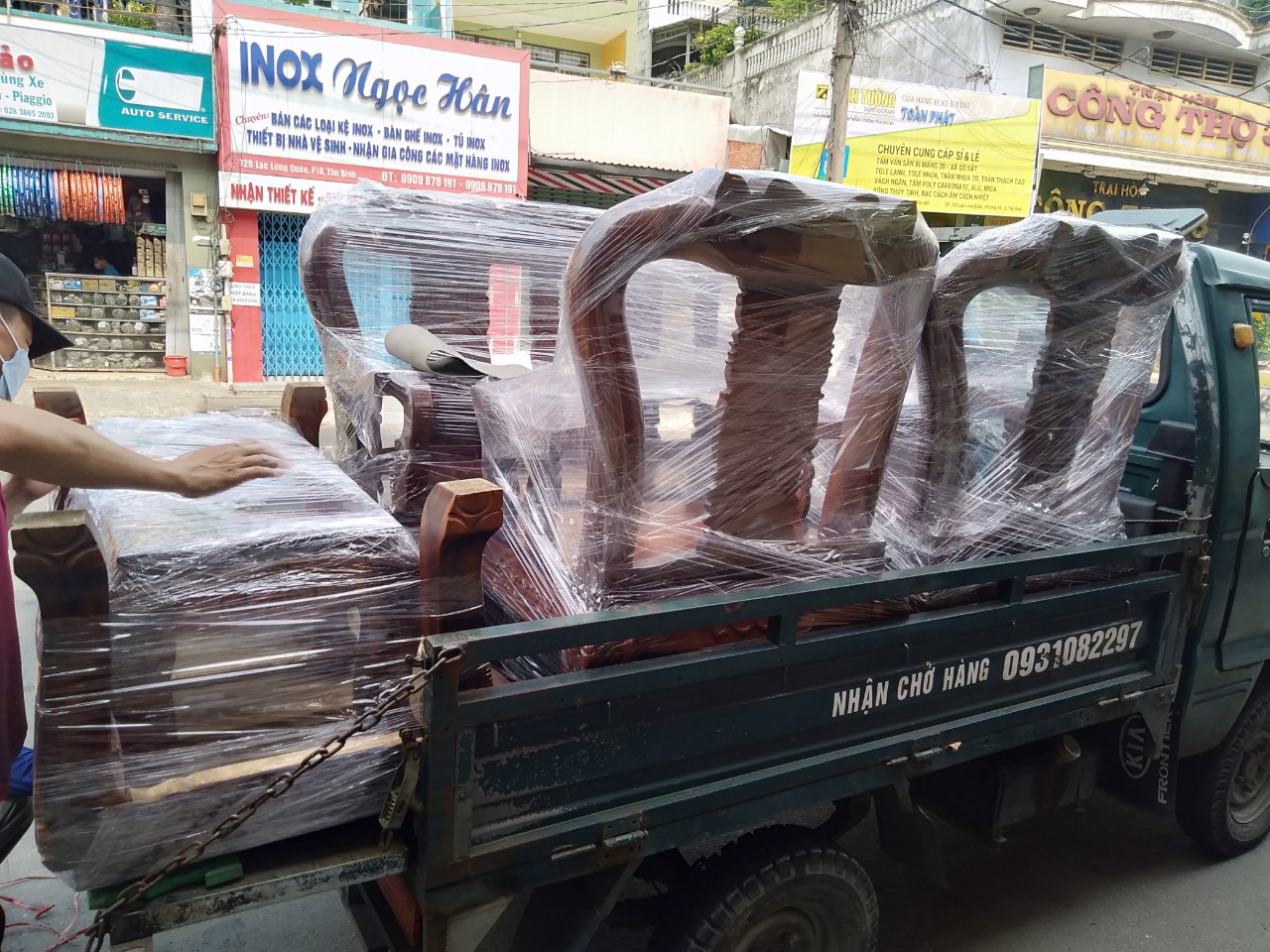 thu-mua-sofa-cu-3 Thu Mua Bàn Ghế Sofa Cũ, Sa Lông Gỗ Cũ Giá Cao