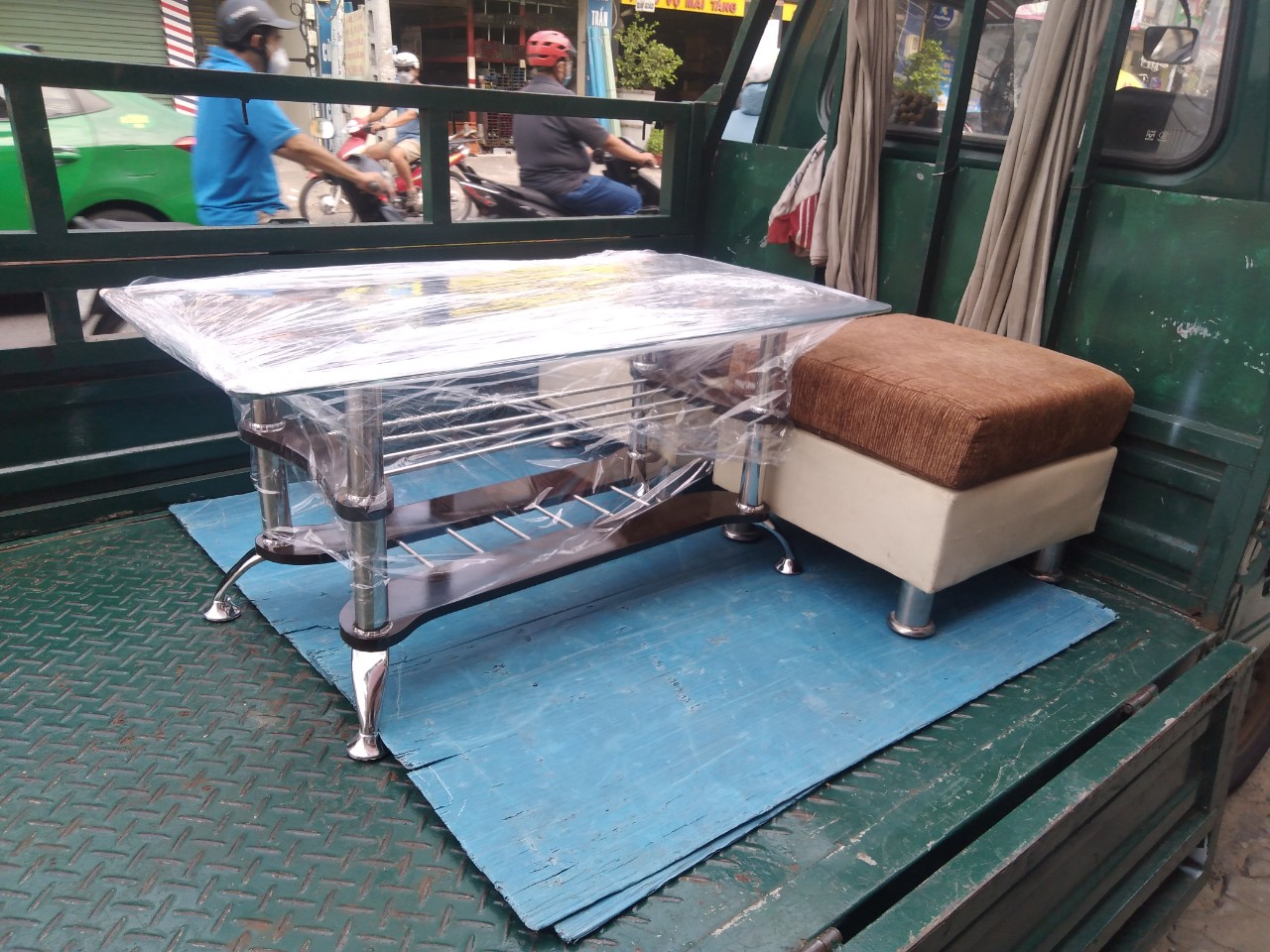 thu-mua-sofa-cu-4 Thu Mua Bàn Ghế Sofa Cũ, Sa Lông Gỗ Cũ Giá Cao