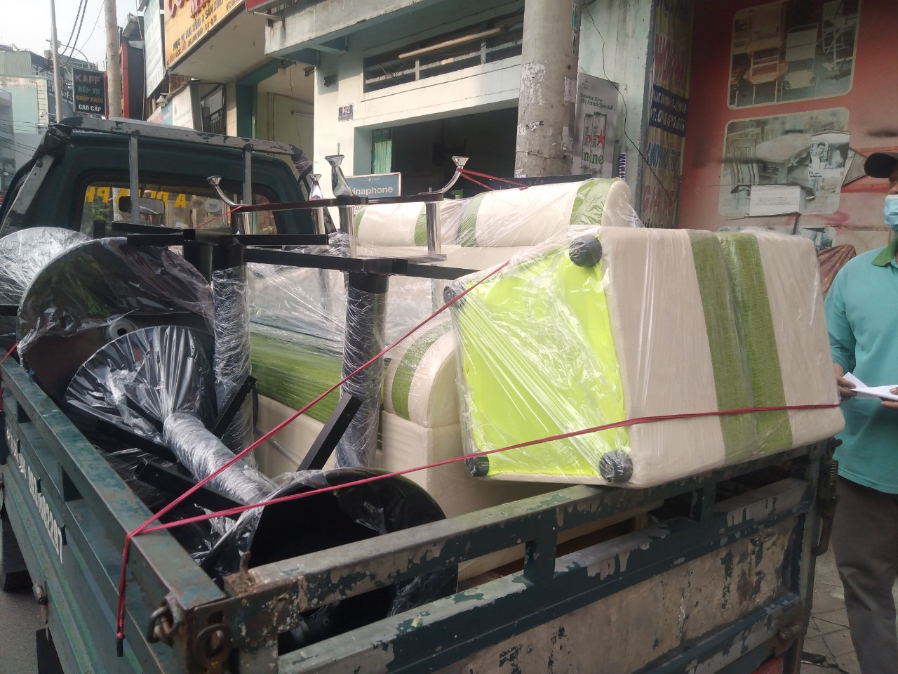 thu-mua-sofa-cu-6 Thu Mua Bàn Ghế Sofa Cũ, Sa Lông Gỗ Cũ Giá Cao
