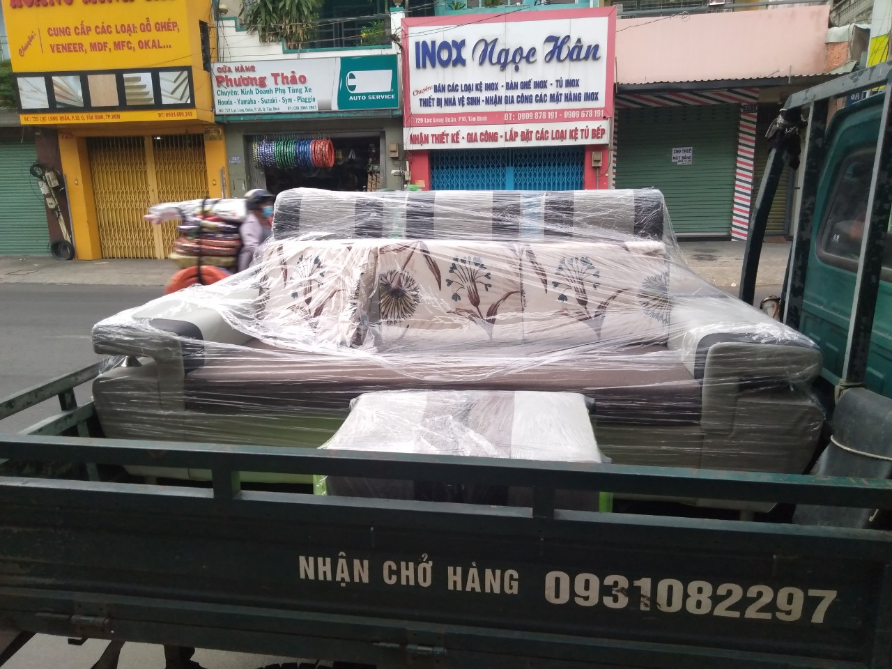 thu-mua-sofa-cu-7 Thu Mua Bàn Ghế Sofa Cũ, Sa Lông Gỗ Cũ Giá Cao