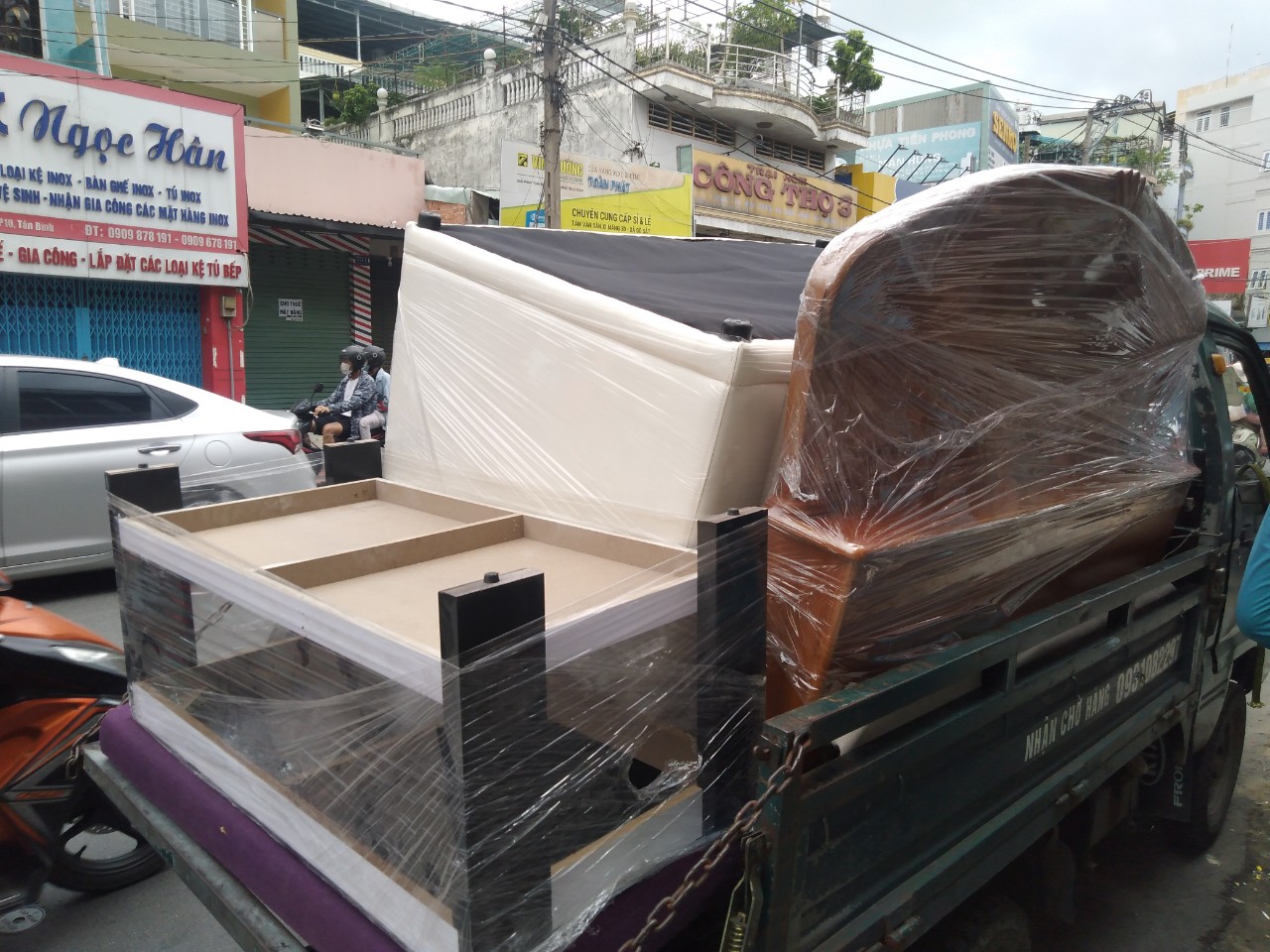thu-mua-sofa-cu-9 Thu Mua Bàn Ghế Sofa Cũ, Sa Lông Gỗ Cũ Giá Cao