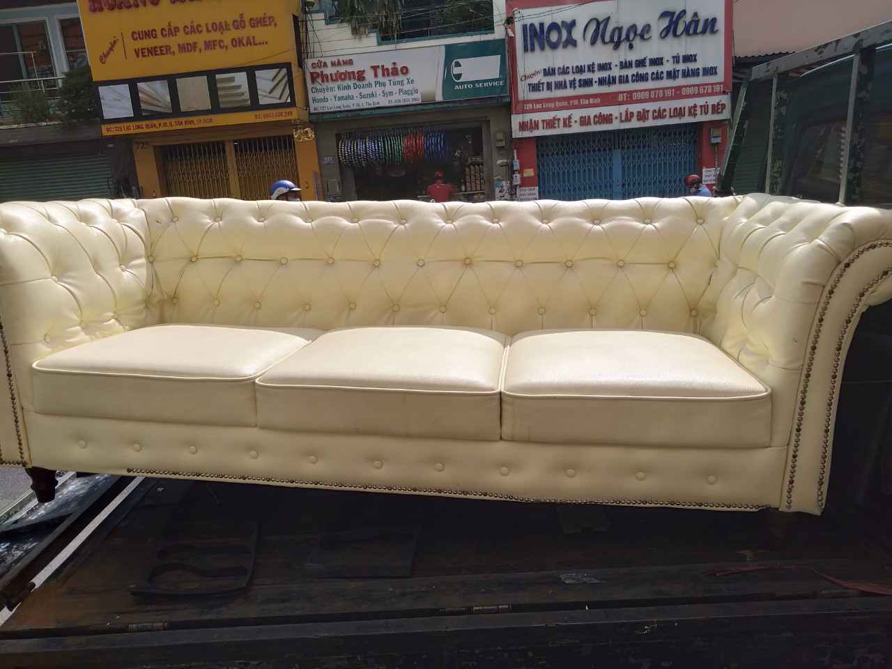 thu-mua-sofa-cu11 Thu Mua Bàn Ghế Sofa Cũ, Sa Lông Gỗ Cũ Giá Cao