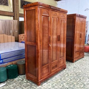 Thanh Lý Tủ Quần Áo 3 Cánh Gỗ Xoan Mới 99%
