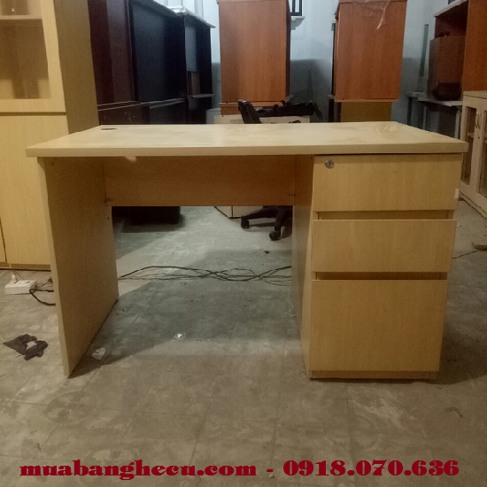 ban-lam-viec-cu-gia-re-tphcm 10 Mẫu Bàn Làm Việc Yêu Thích Tại Cửa Hàng Phong Hải