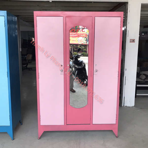 tu-sat-dung-quan-ao-4 Thanh Lý Tủ Quần Áo Sắt 3 Cánh Tồn Kho Mới 99% (Nhiều Màu)