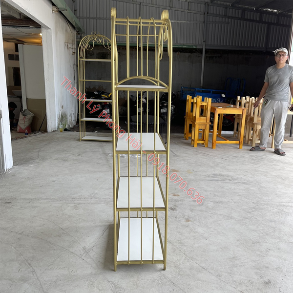 ke-trung-bay-khung-sat-3 Thanh Lý Kệ Hoàng Gia Sắt 4 Tầng Mới 99%