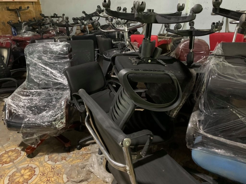 lo-ghe-van-phong-cu-thanh-ly1-1024x767 Xả kho hơn 100 ghế văn phòng cũ các loại