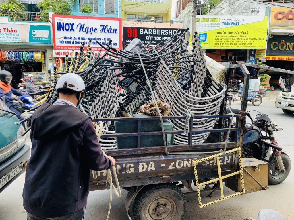 hang-ve-thanh-lý-phong-hai12-1024x768 Hình ảnh hàng về kho Thanh Lý Phong Hải