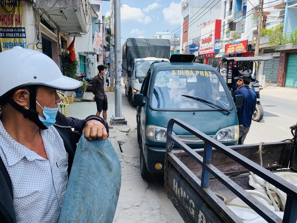 hang-ve-thanh-lý-phong-hai14-1024x768 Hình ảnh hàng về kho Thanh Lý Phong Hải