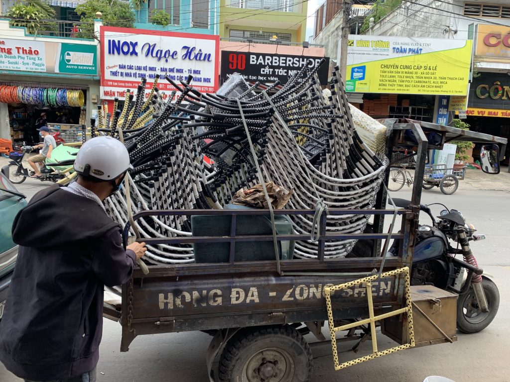 hang-ve-thanh-lý-phong-hai15-1024x768 Hình ảnh hàng về kho Thanh Lý Phong Hải