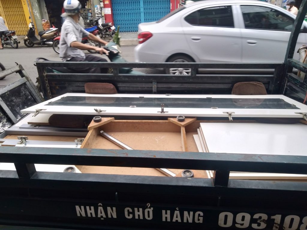 z3341435738607_c2680a7a4392ce903483afc66fe3ea83-1024x768 Hình Ảnh Xuất Kho Mỗi Ngày Tại Thanh Lý Phong Hải