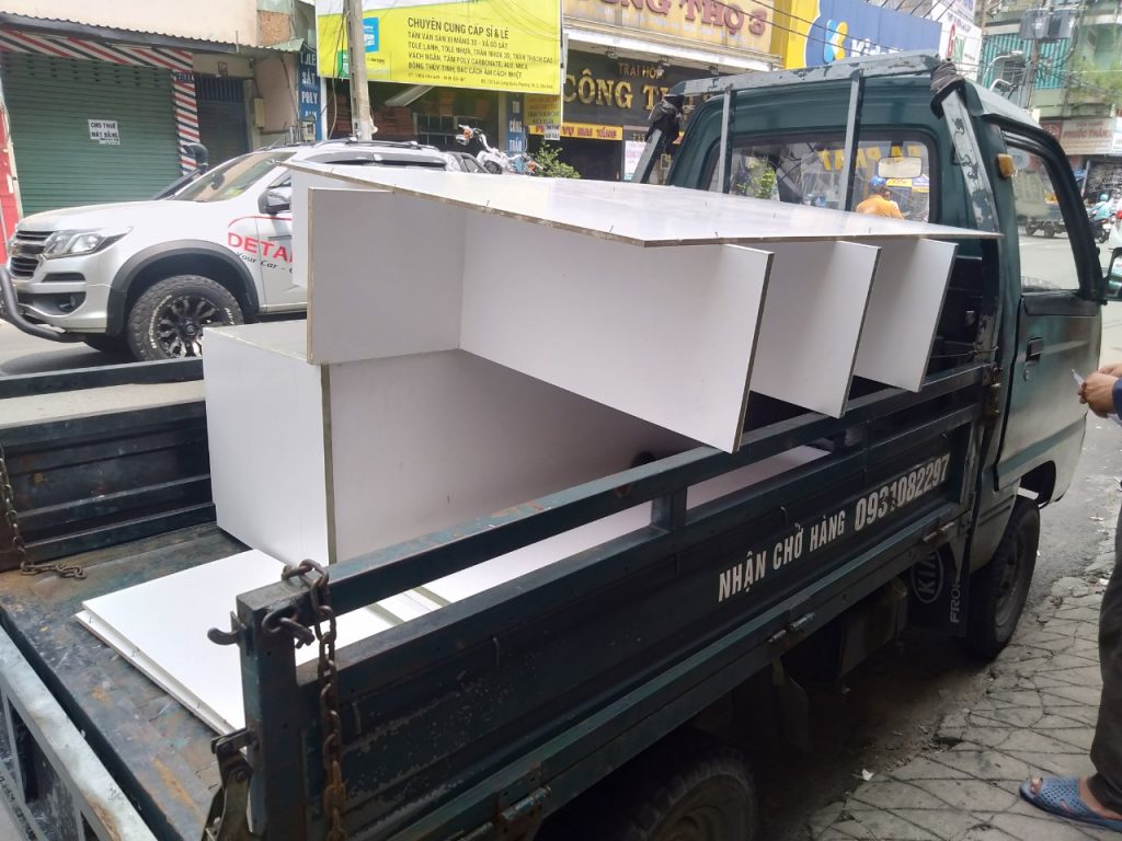 z3344337420659_f0c3aa0ea5bc0359e7ec643ddeda31fe-1024x768 Hình Ảnh Xuất Kho Mỗi Ngày Tại Thanh Lý Phong Hải