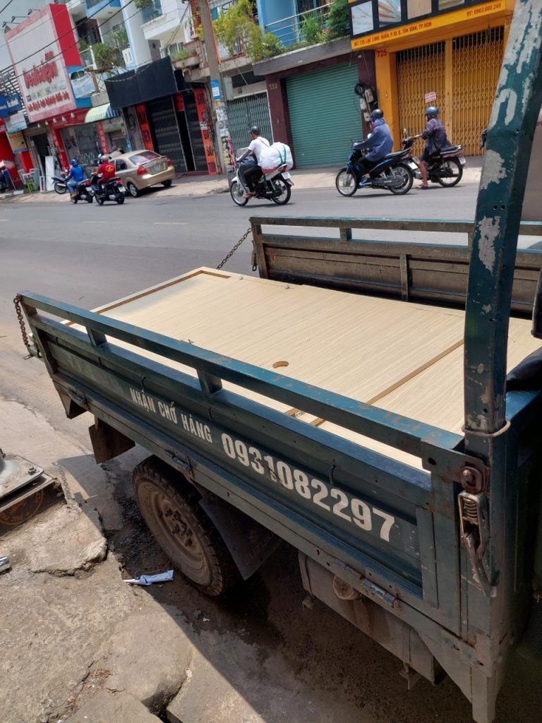 z3351799896124_09bba0708c507f0df37cfdaa1e52ffd5-768x1024 Hình Ảnh Xuất Kho Mỗi Ngày Tại Thanh Lý Phong Hải