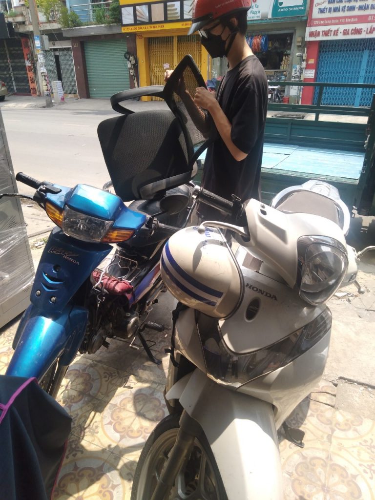 z3351953425799_4c8677adc3032257e6b206466b1dacef-768x1024 Hình Ảnh Xuất Kho Mỗi Ngày Tại Thanh Lý Phong Hải