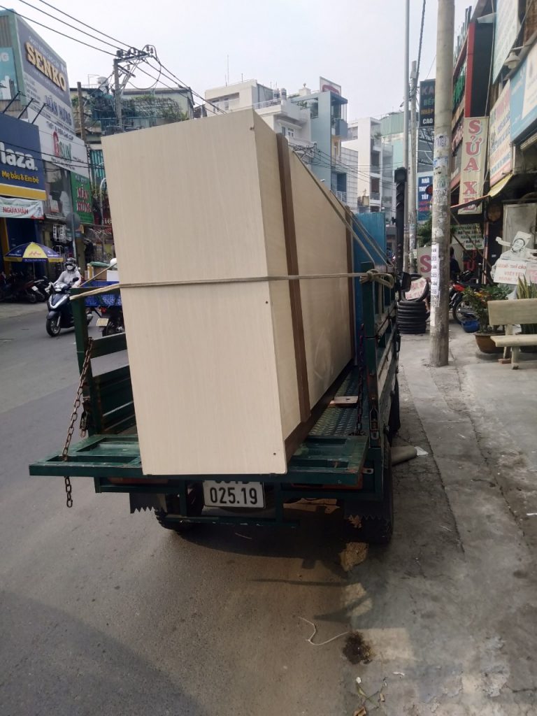 z3352378185959_b5f52a6e4844f38d5c7747371b3fa11c-768x1024 Hình Ảnh Xuất Kho Mỗi Ngày Tại Thanh Lý Phong Hải