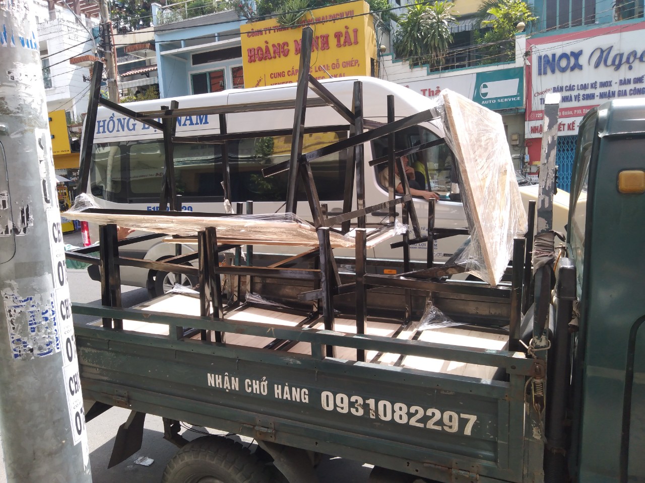 cua-hang-thanh-ly-phong-hai-21 50 Hình Ảnh Xuất Kho Giao Hàng Cho Khách