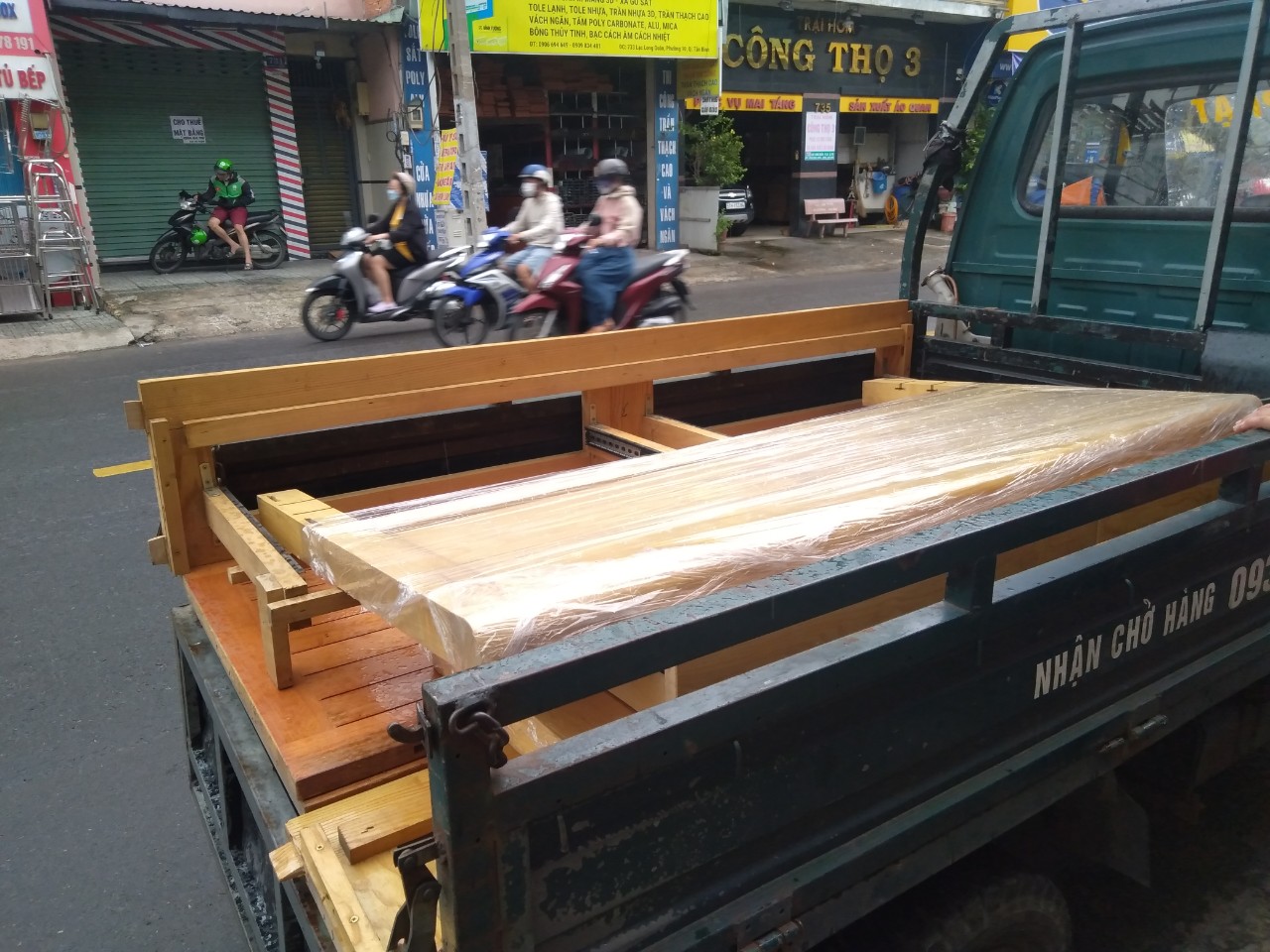 thanh-ly-phong-hai-giao-hang-10 Hàng Được Xuất Kho Liên Tục Hàng Ngày