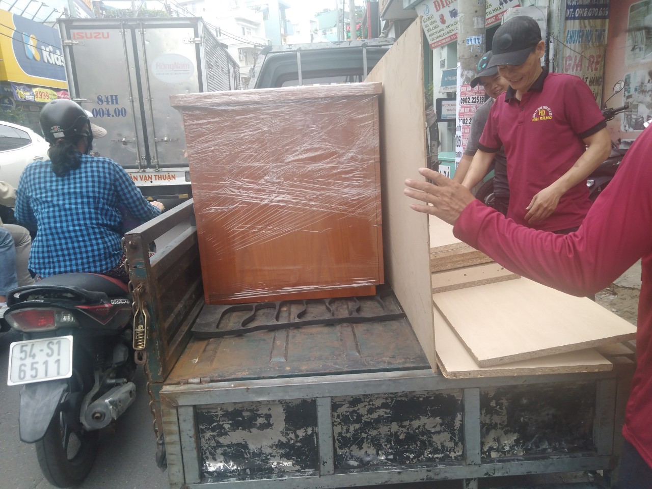 thanh-ly-phong-hai-giao-hang-17 Hàng Được Xuất Kho Liên Tục Hàng Ngày