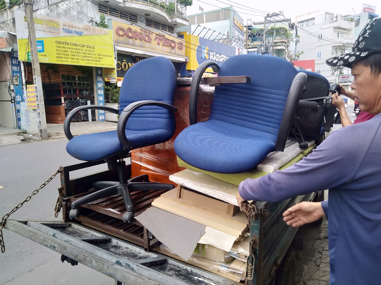 thanh-ly-phong-hai-giao-hang-8 Hàng Được Xuất Kho Liên Tục Hàng Ngày