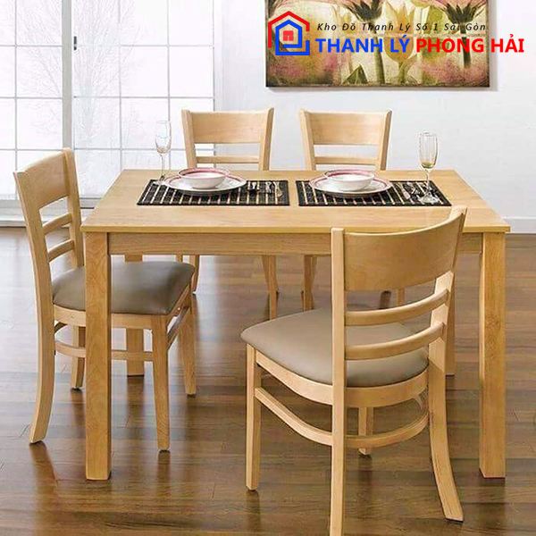 ban-an-phonghai-7 Thanh Lý Bộ Bàn Ăn 4 Ghế Cabin Gỗ Cao Su Mới 99%