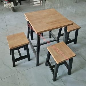 Thanh Lý Bộ Bàn Ghế Cafe Gỗ Chân Sắt Mới 99%