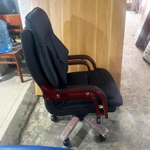 Thanh Lý Ghế Giám Đốc Bọc Da Hiện Đại Mới 99%