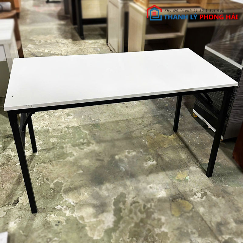thanh-ly-ban-lam-viec-cu-chan-sat-gia-tot-3 Thanh Lý Bàn Làm Việc 1m2x60 Màu Đen Mới 99%