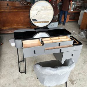 Thanh Lý Bàn Phấn Thông Minh Nhập Khẩu Mới 99% (Nhiều Màu)