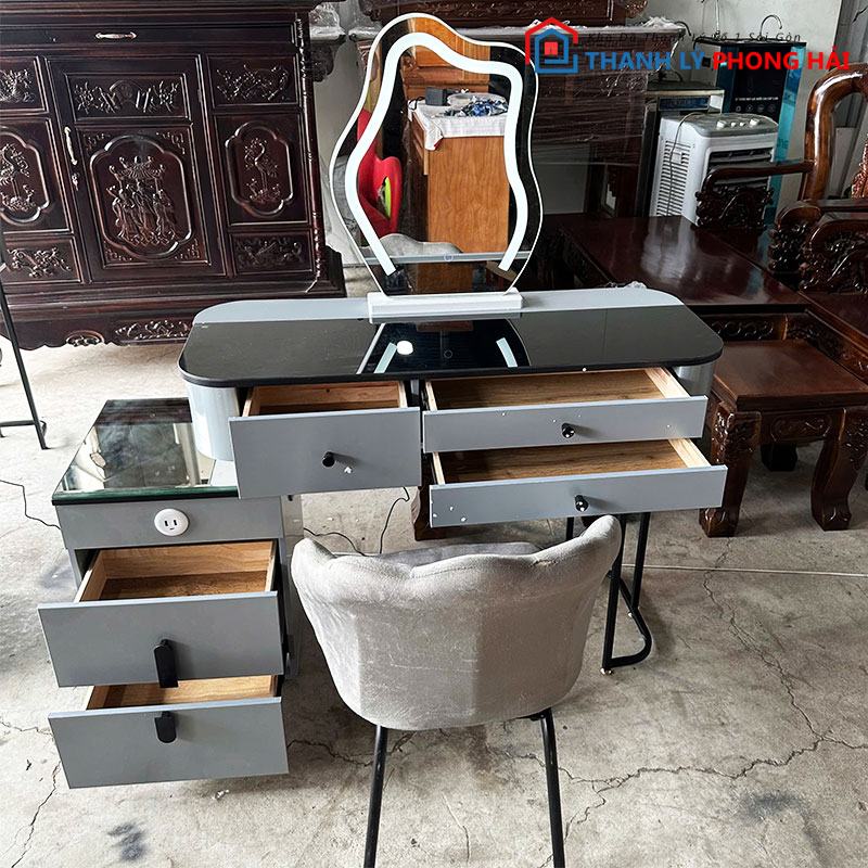 thanh-ly-ban-trang-diem-cao-cap-ton-kho-gia-re-nhieu-mau-2 Thanh Lý Bàn Trang Điểm Hiện Đại Mới 99% (Nhiều Màu)