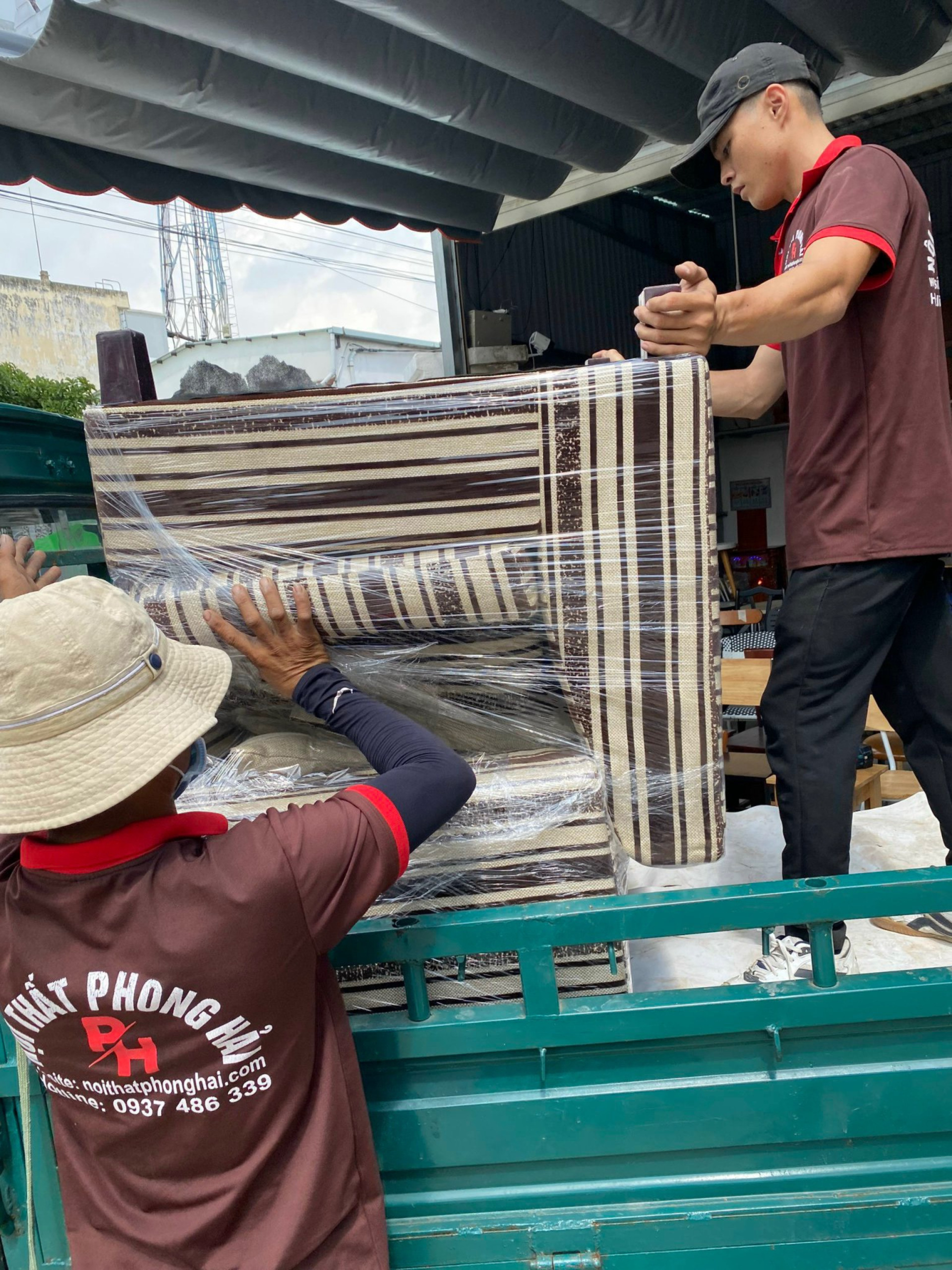 hinh-anh-giao-hang-tai-noi-that-phong-hai-08 Hình Ảnh Hàng Hoá Được Chuẩn Bị Giao Cho Khách Tháng 8