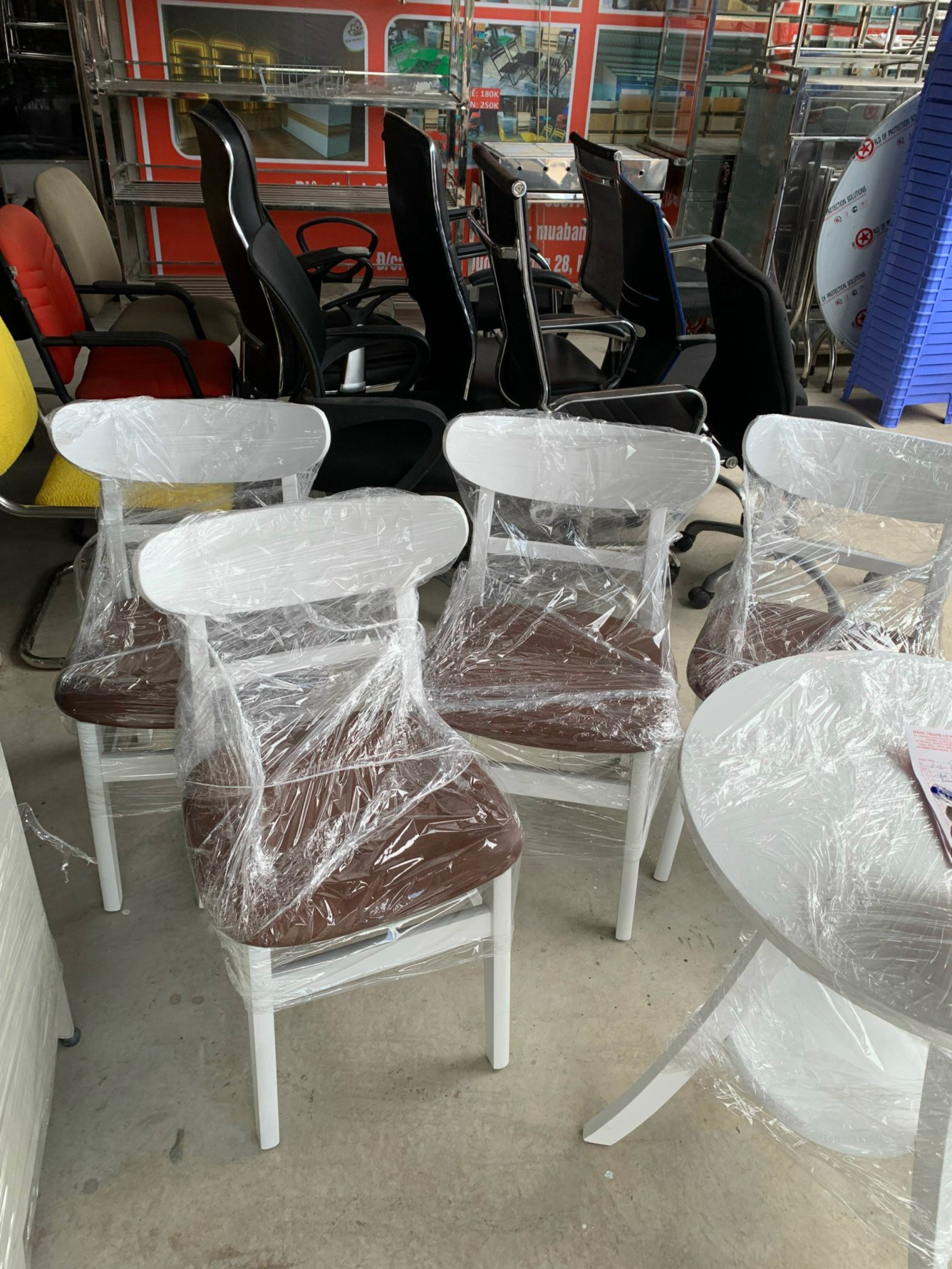 hinh-anh-giao-hang-tai-noi-that-phong-hai-13 Hình Ảnh Hàng Hoá Được Chuẩn Bị Giao Cho Khách Tháng 8