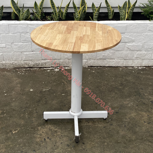 11-mau-ban-tron-go-thanh-ly-gia-re-4 11+ Mẫu Bàn Tròn Gỗ Thanh Lý Giá Rẻ Tại TPHCM