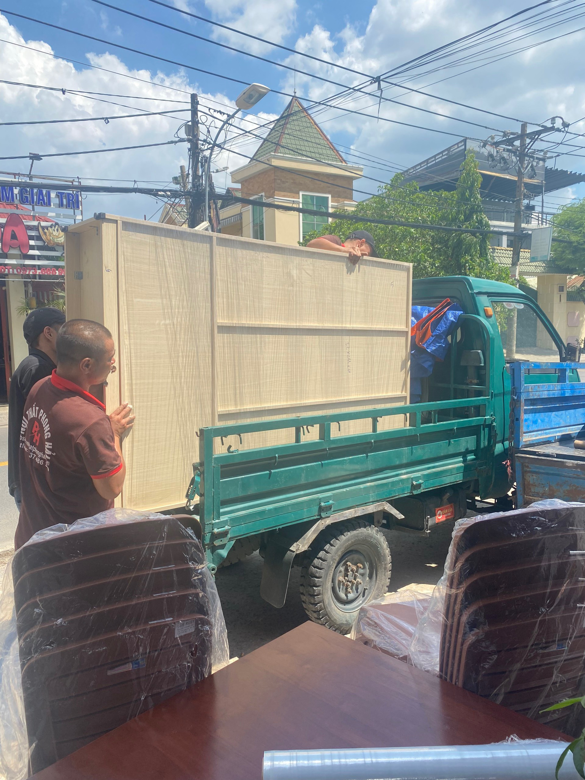 hinh-anh-giao-hang-tai-noi-that-phong-hai-thang-9-17 Hình Ảnh Giao Hàng Cho Khách Và Sự Kiện Trung Thu Tháng 9