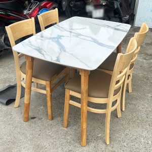 Thanh Lý Bộ Bàn Ăn 4 Ghế Cabin Mới 99%