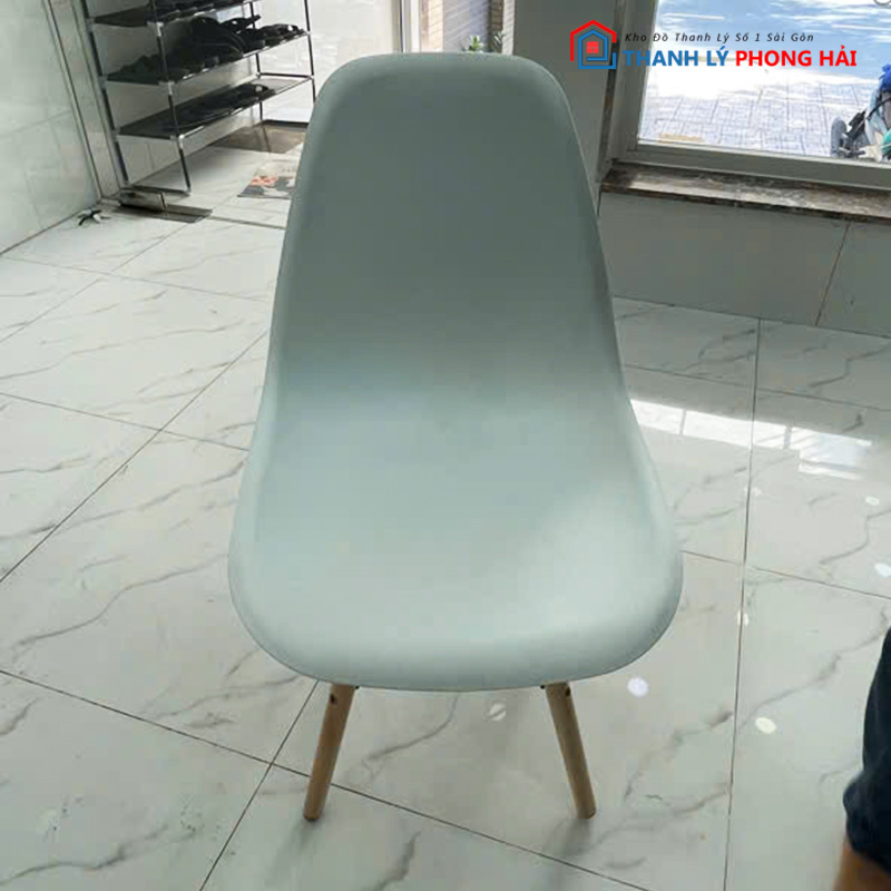 thanh-ly-ghe-eames-trang-cu-gia-re Thanh Lý Ghế Eames Trắng Cũ Giá Rẻ