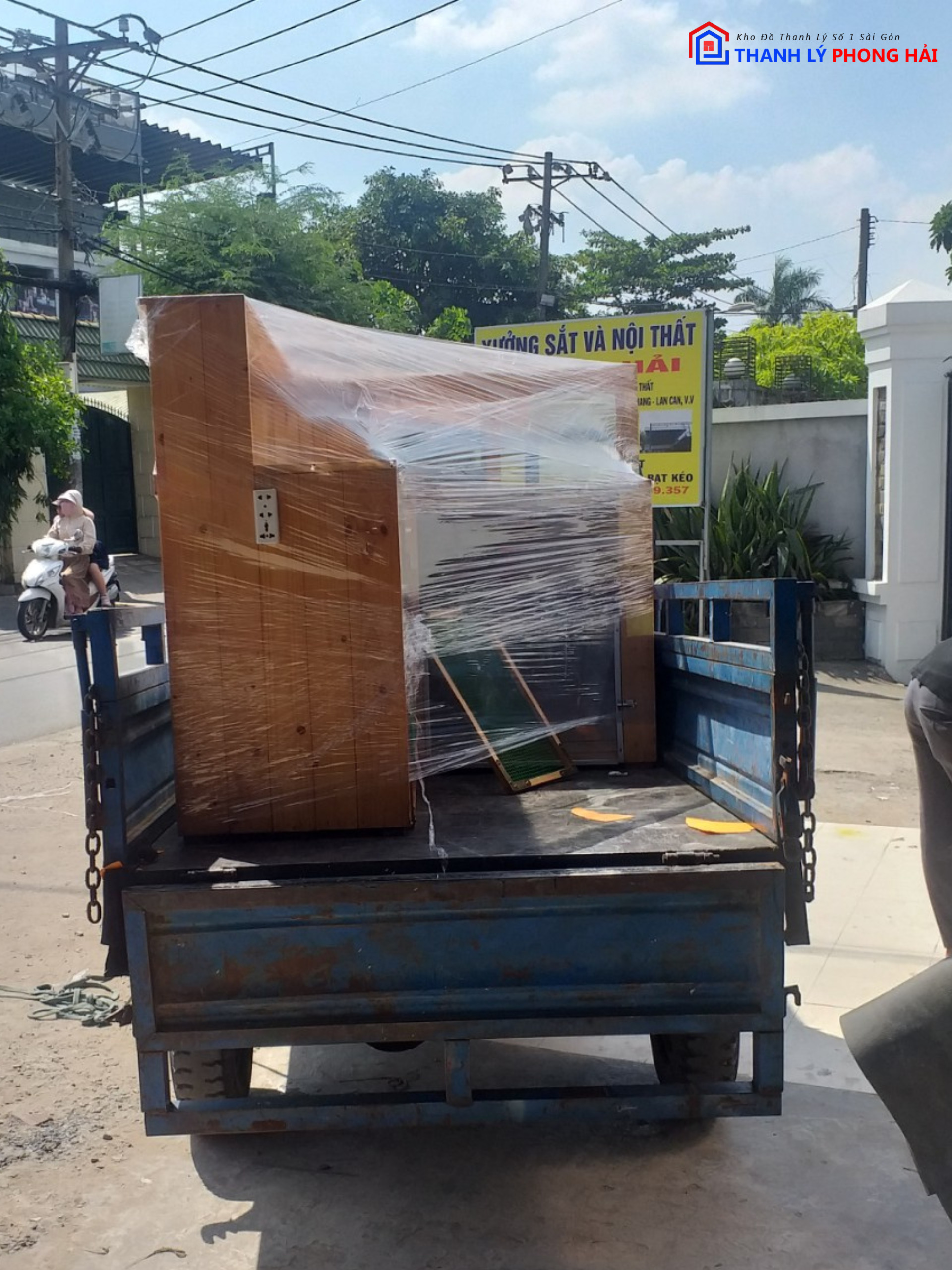 hinh-anh-hoat-dong-giao-hang-tai-noi-that-phong-hai-thang-12-7 Hình Ảnh Hàng Hoá Được Chuẩn Bị Giao Cho Khách Tháng 12 Dịp Cận Tết