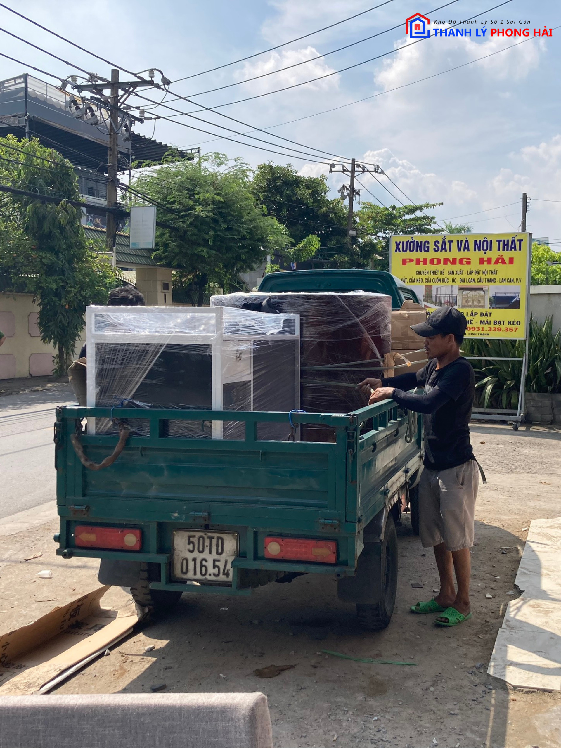 hinh-anh-hoat-dong-giao-hang-tai-noi-that-phong-hai-thang-12 Hình Ảnh Hàng Hoá Được Chuẩn Bị Giao Cho Khách Tháng 12 Dịp Cận Tết