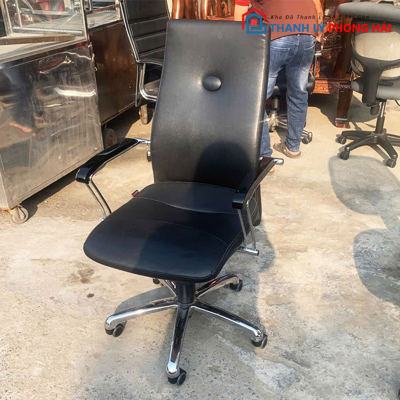 thanh-ly-ghe-xoay-khung-inox-boc-da-simili-cu-gia-re-2-mau-1 Ghế Xoay Khung Inox Bọc Da Simili Cũ