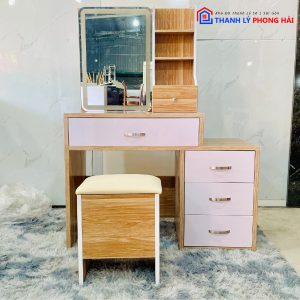 Thanh Lý Bàn Trang Điểm Nhựa Có Đèn Led Mới 99%
