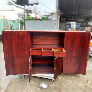 Thanh Lý Quầy Lễ Tân Gỗ Tự Nhiên Hoa Sen Cũ Giá Rẻ