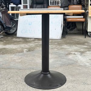 Thanh Lý Bàn Gỗ Chân Sắt Mới 99%