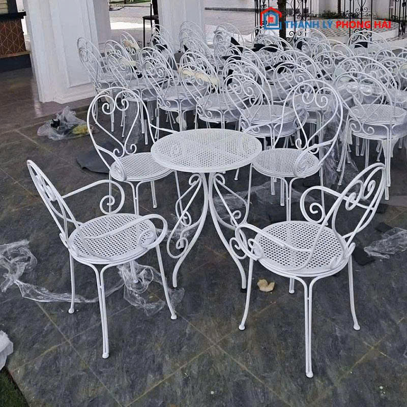thanh-ly-bo-ban-ghe-cafe-sat-co-dien-moi-99 Thanh Lý Bộ Bàn Ghế Cafe Sắt Cổ Điển Mới 99% (Nhiều Mẫu)