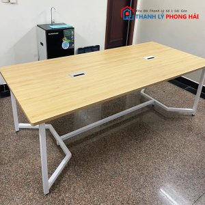 Thanh Lý Bàn Họp Gỗ Chân Sắt Chữ Y Vàng Trắng Mới 99%