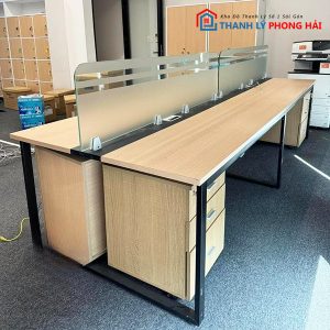 Thanh Lý Bàn Làm Việc Nhóm Vách Ngăn Kính 4 Hộc Kéo Mới 99%