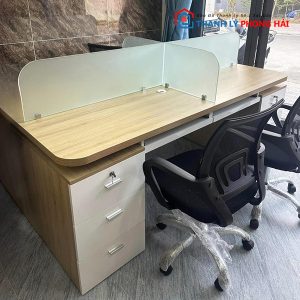 Thanh Lý Bàn Làm Việc Nhóm 1M2x2M4 Vách Kính 3 Hộc Kéo Mới 99%