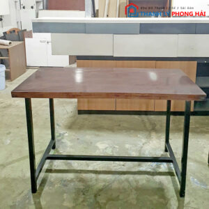 Bàn Quán Ăn Chân Sắt 1m2 Mới 99%