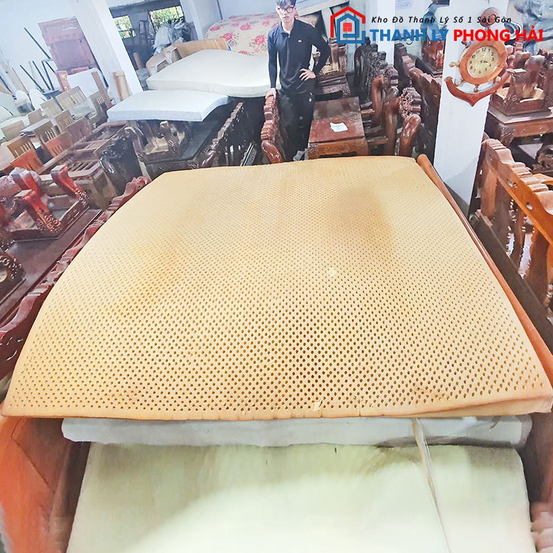 nem-cu-gia-re-2 Nệm Cao Su Thiên Nhiên Queen Cũ Cao Cấp 1m8 Dày 15cm